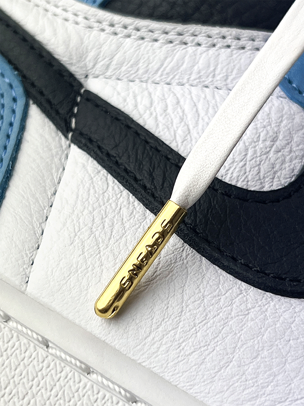 Sneads-leather-laces-_0003_White-leather-lace-aj1.png__PID:1c6ddfa9-a0c3-4222-830d-e66e6f96c6f8